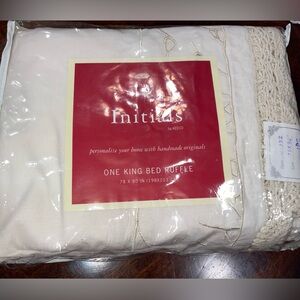 🆕Vintage Initials by Keeco King Bed Ruffle “Orleans” 78”x80” cutwork crocheted